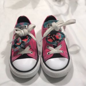 Toddler converse shoes